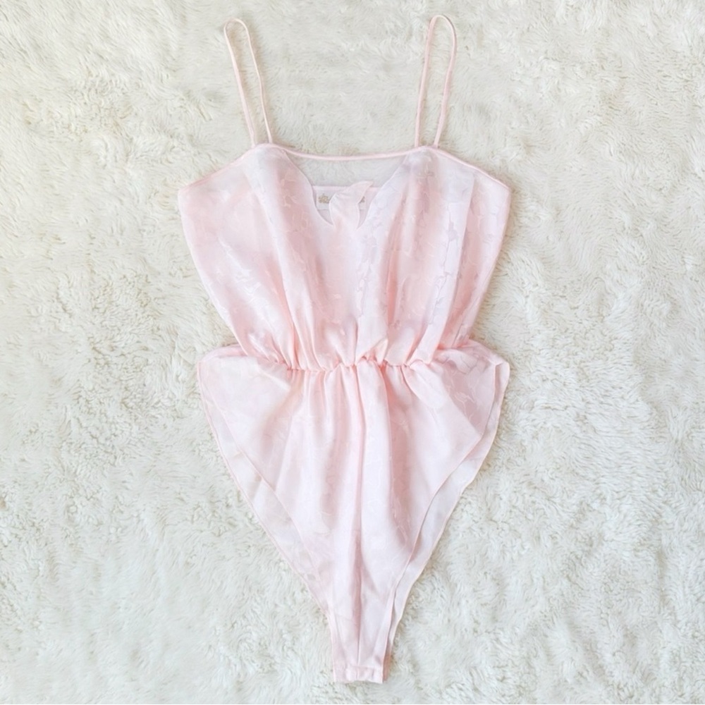 VTG La Vie En Rose Delicate Pink Satin Teddy Strappy Bodysuit MEDIUM Romantic